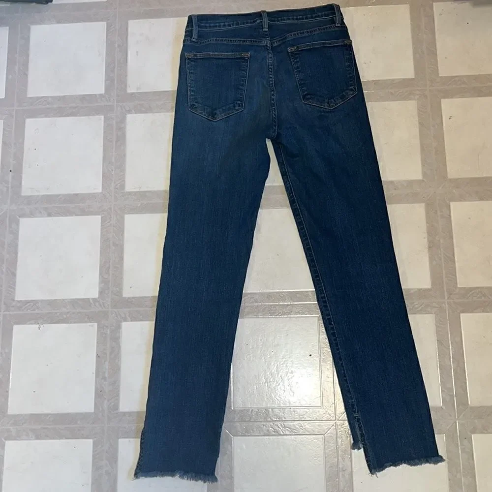 DISTRESSED CONDITION WOMEN’S SIZE 28 FRAME LE HIGH STRAIGHT STAGGERED HEM JEAN